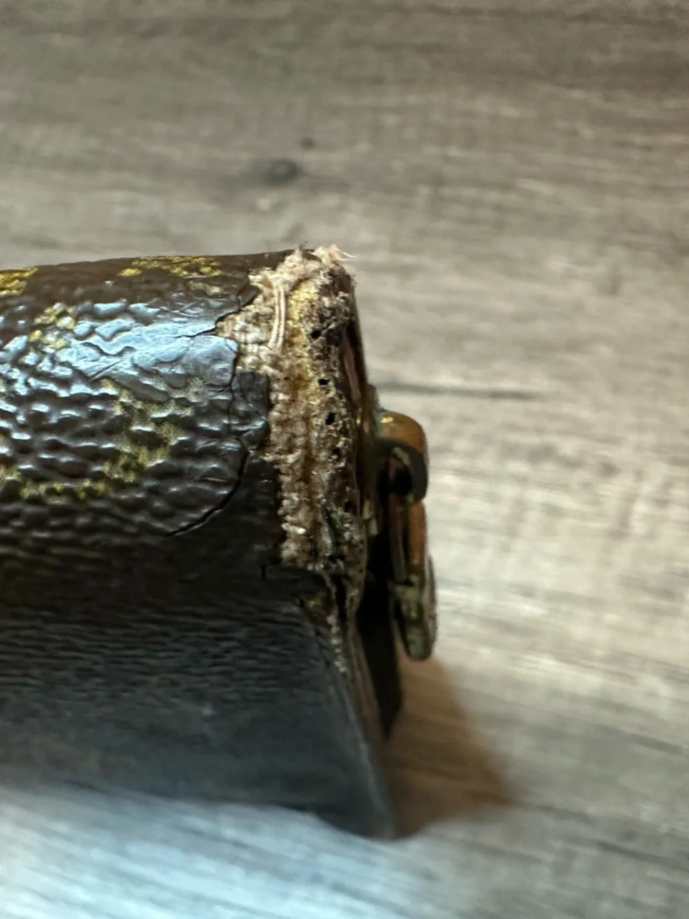 Louis Vuitton Monogram Canvas Zippy Wallet-AS IS